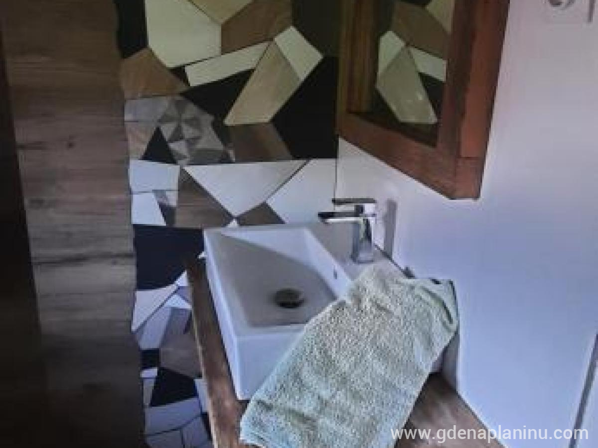 Vila Kovina, private accommodation in city Papratište, Serbia - izvor voda na slavini 