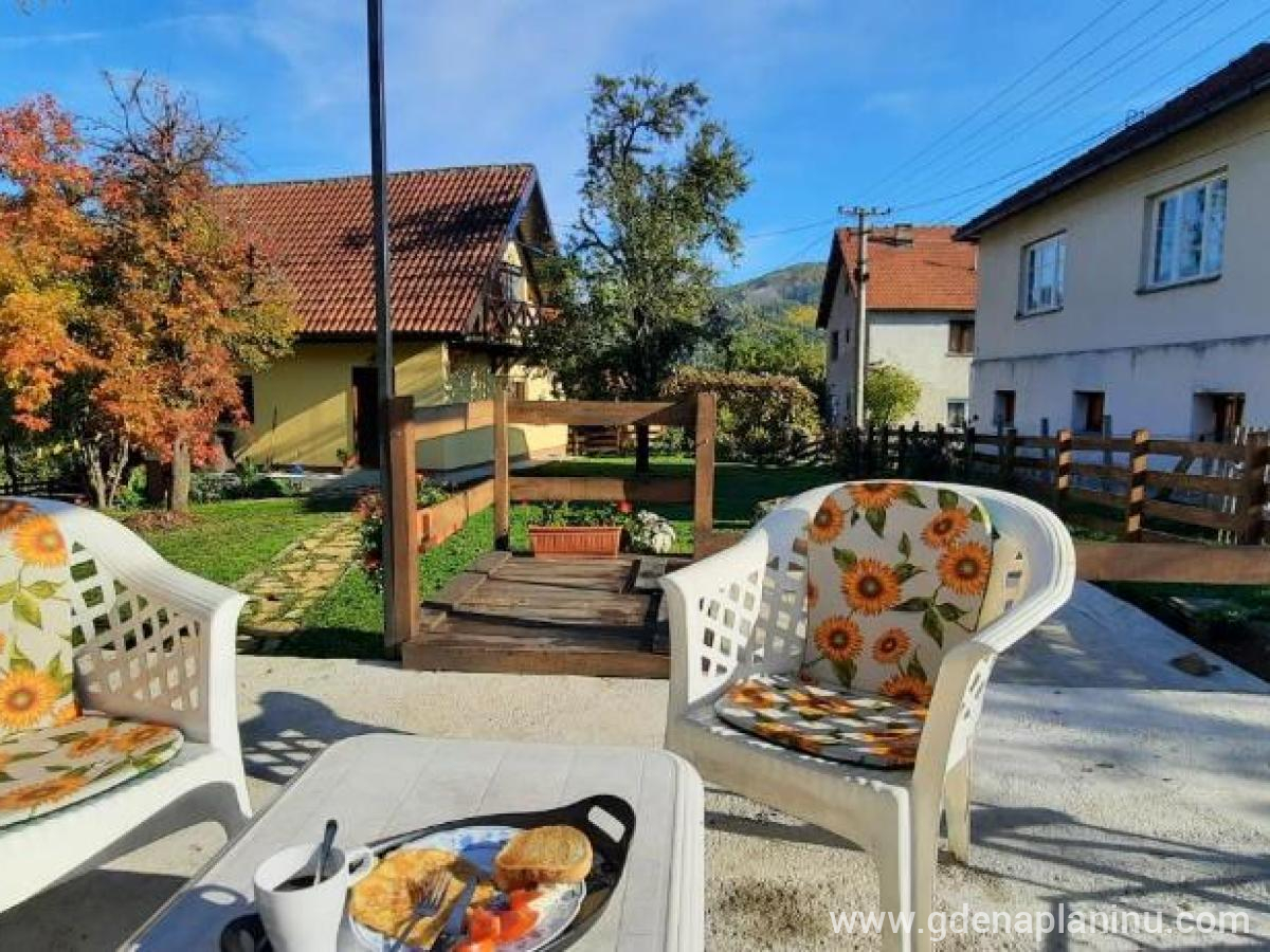 Vila Kovina, private accommodation in city Papratište, Serbia - jutarnji obrok uvek prija napolju