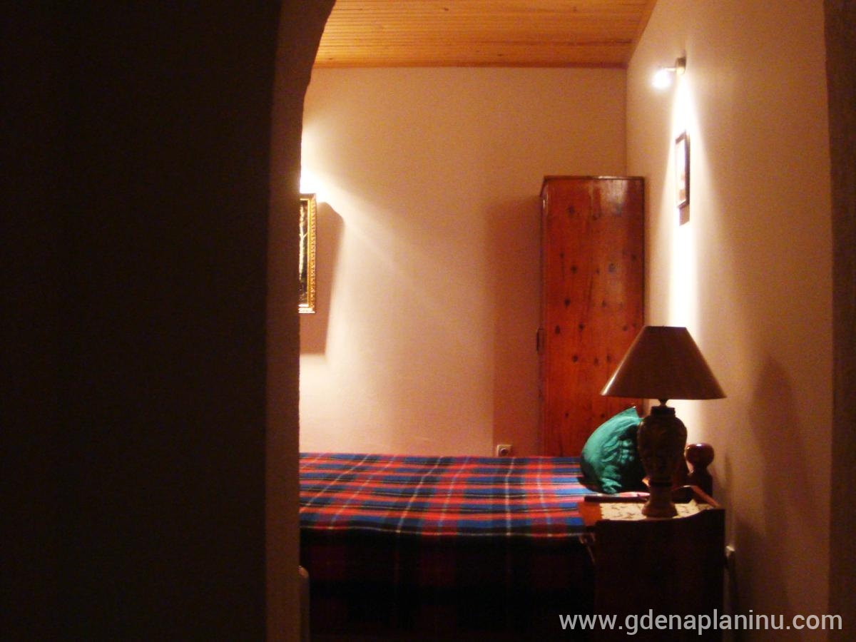 Villa Ruža, Studio sa king size krevetom, Magán szállás a községben Zlatibor, Serbia