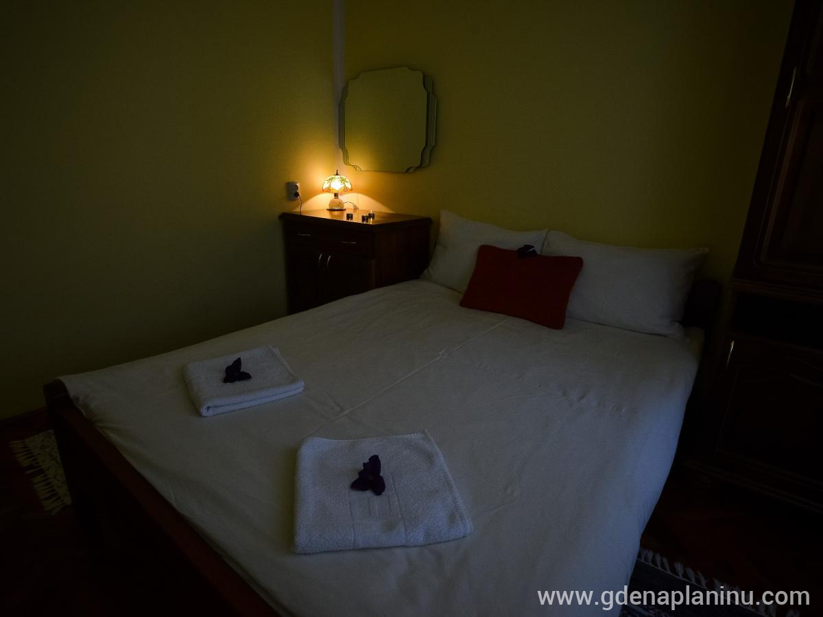 Vila Zlata, 1. apartman, Magán szállás a községben Zlatibor, Szerbia