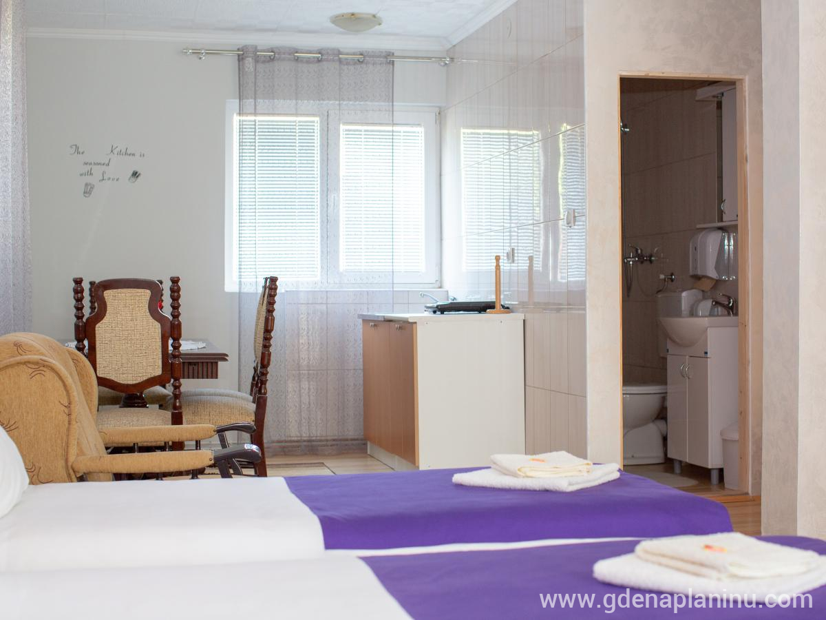 RTANJSKA RUŽA VETROVA, Apartman sa pogledom na planinu i bazen, zasebne nastanitve v mestu Rtanj, Serbia - _dc_2874 net