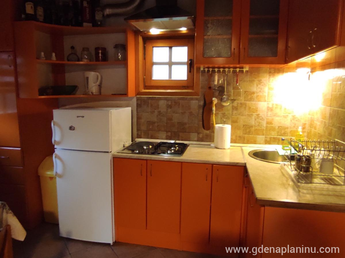 Brvnara Vrdnik, Brvnara Vrdnik 1, ενοικιαζόμενα δωμάτια στο μέρος Vrdnik, Serbia - Kuhinja Brvnara 1
