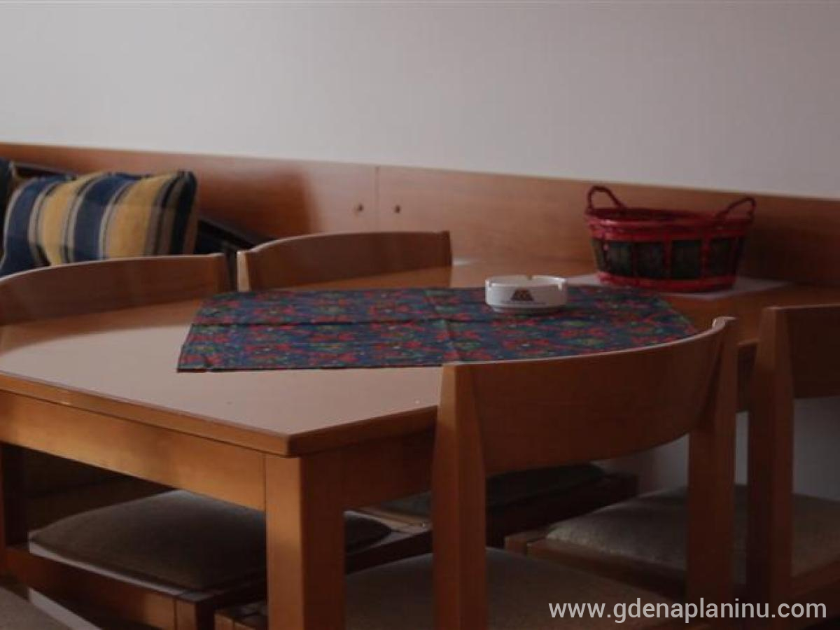 Vila Bianca apartman B, частни квартири в града Kopaonik, Serbia - Apartman B